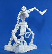 Reaper Bones: Colossal Skeleton | Dragon's Lair Comics and Fantasy Houston TX